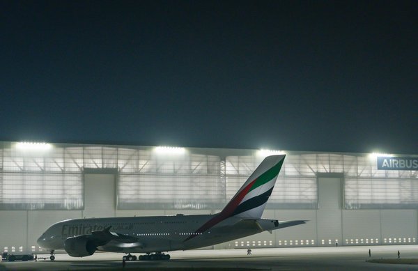 Guide Ultime pour des Soirées Camping Familiales Inoubliables : Astuces infaillibles à Découvrir !